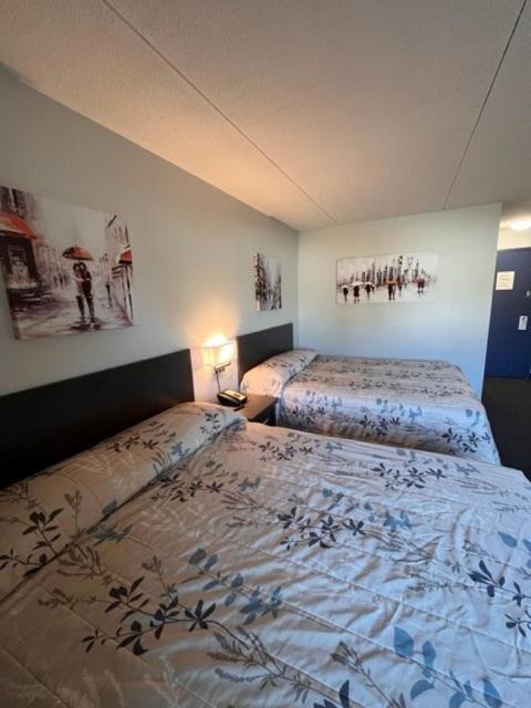 Kirkfield Motor Hotel ウィニペグ エクステリア 写真
