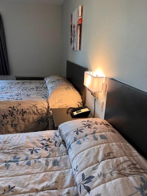 Kirkfield Motor Hotel ウィニペグ エクステリア 写真